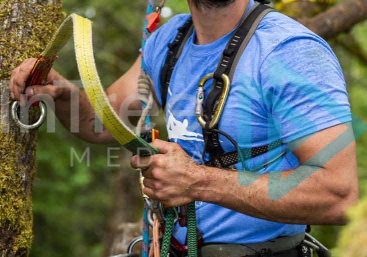 Climber installing a ring and ring friction saver